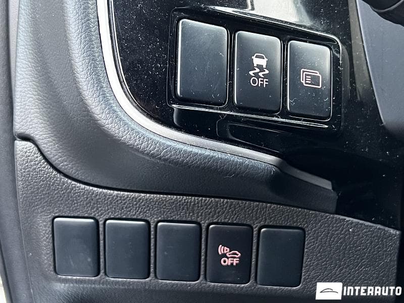 Mitsubishi Outlander 2014 — Миниатюра 15