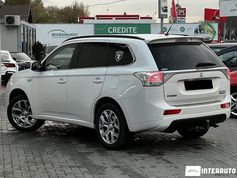Mitsubishi Outlander 2014 — Миниатюра 2
