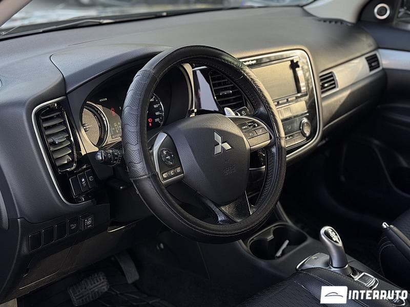 Mitsubishi Outlander 2013 — Миниатюра 8