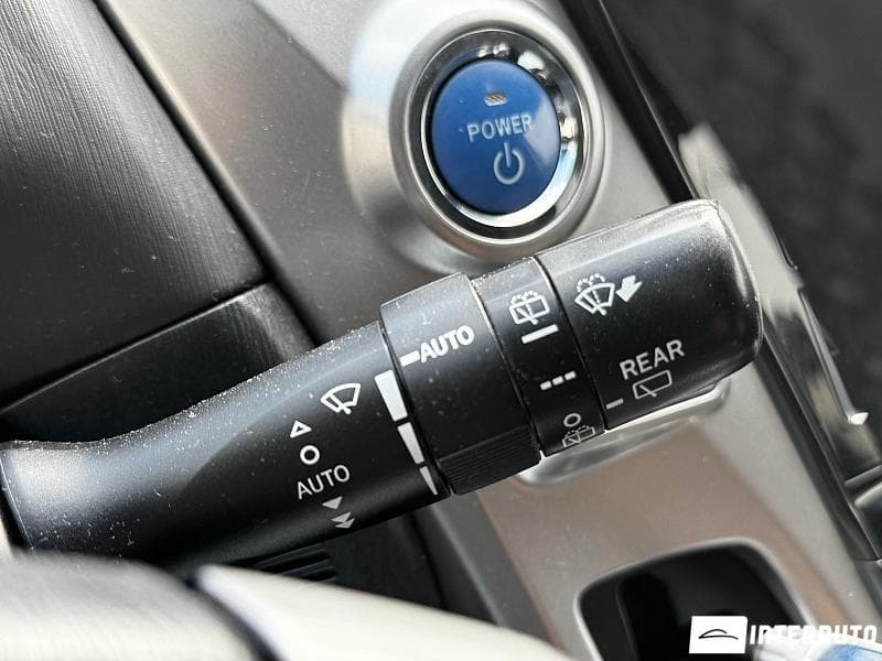 Toyota Prius Plus / V 2015 — Миниатюра 13