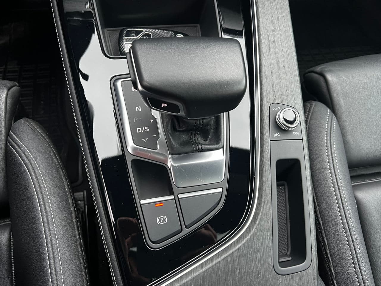 Audi A4 2022 — Миниатюра 16