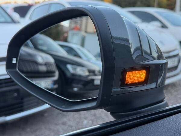 2022 Audi A4 — Miniatură 5