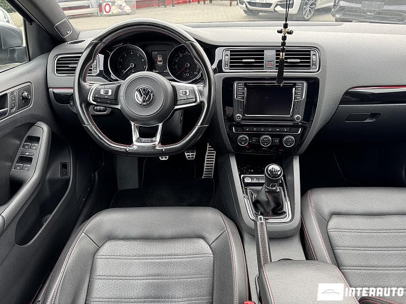 Volkswagen Jetta GLI 2017 — Миниатюра 13