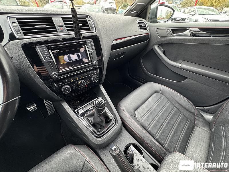 Volkswagen Jetta GLI 2017 — Миниатюра 20