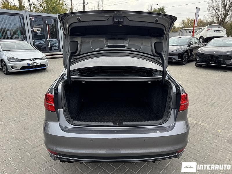 Volkswagen Jetta GLI 2017 — Миниатюра 15