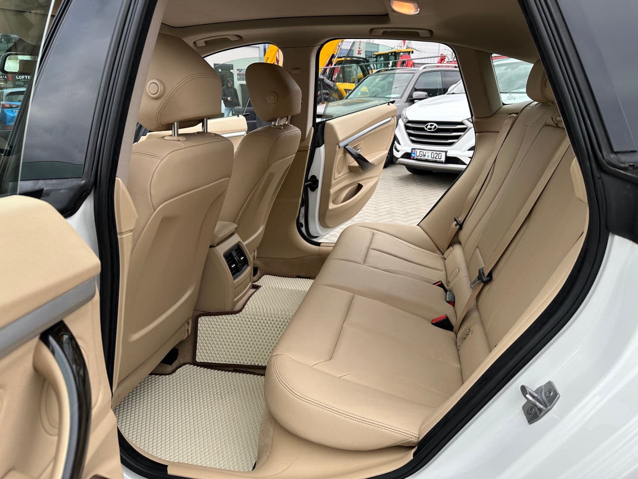 BMW 320 GT 2015 — Миниатюра 12