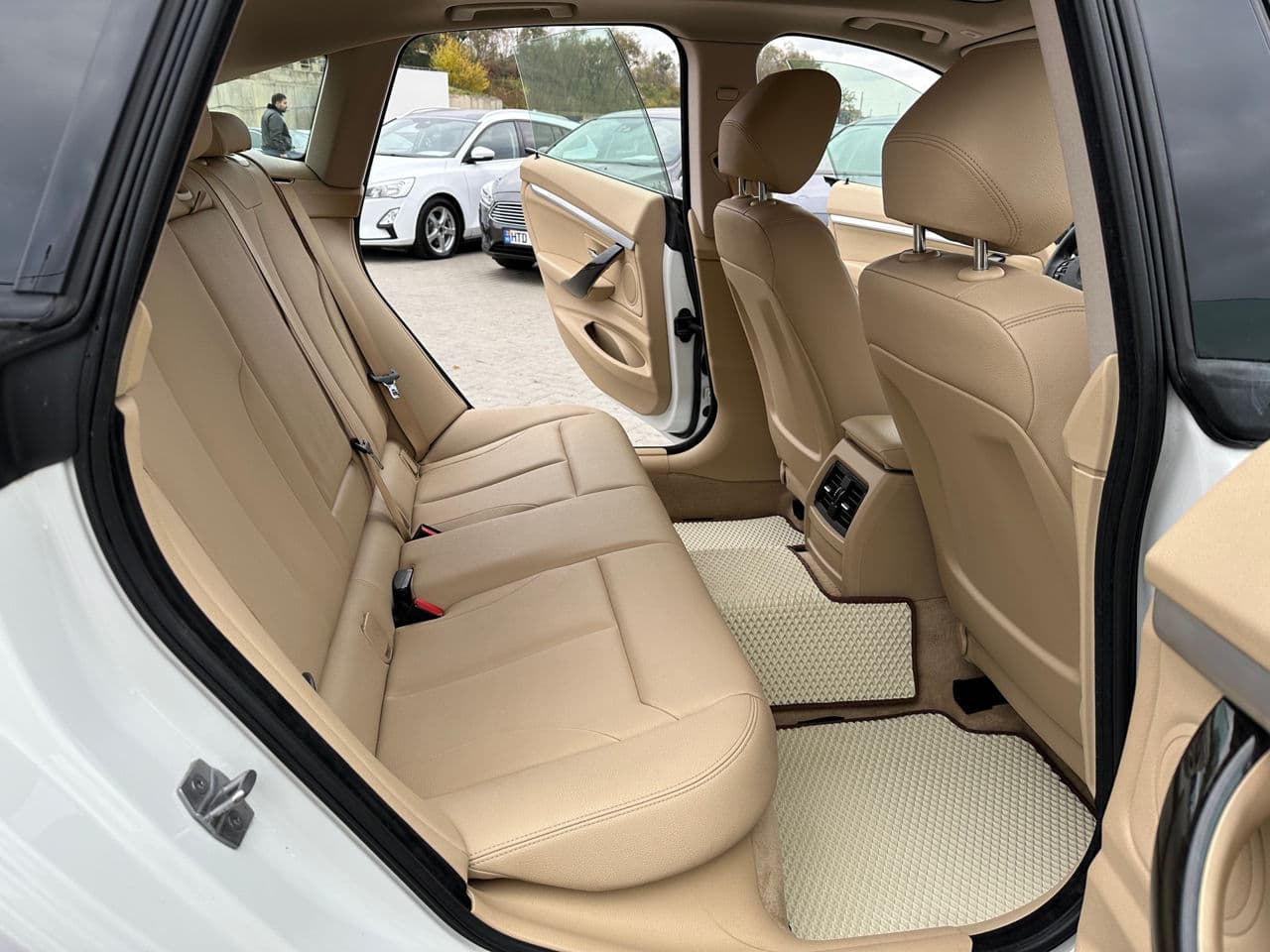 BMW 320 GT 2015 — Миниатюра 14