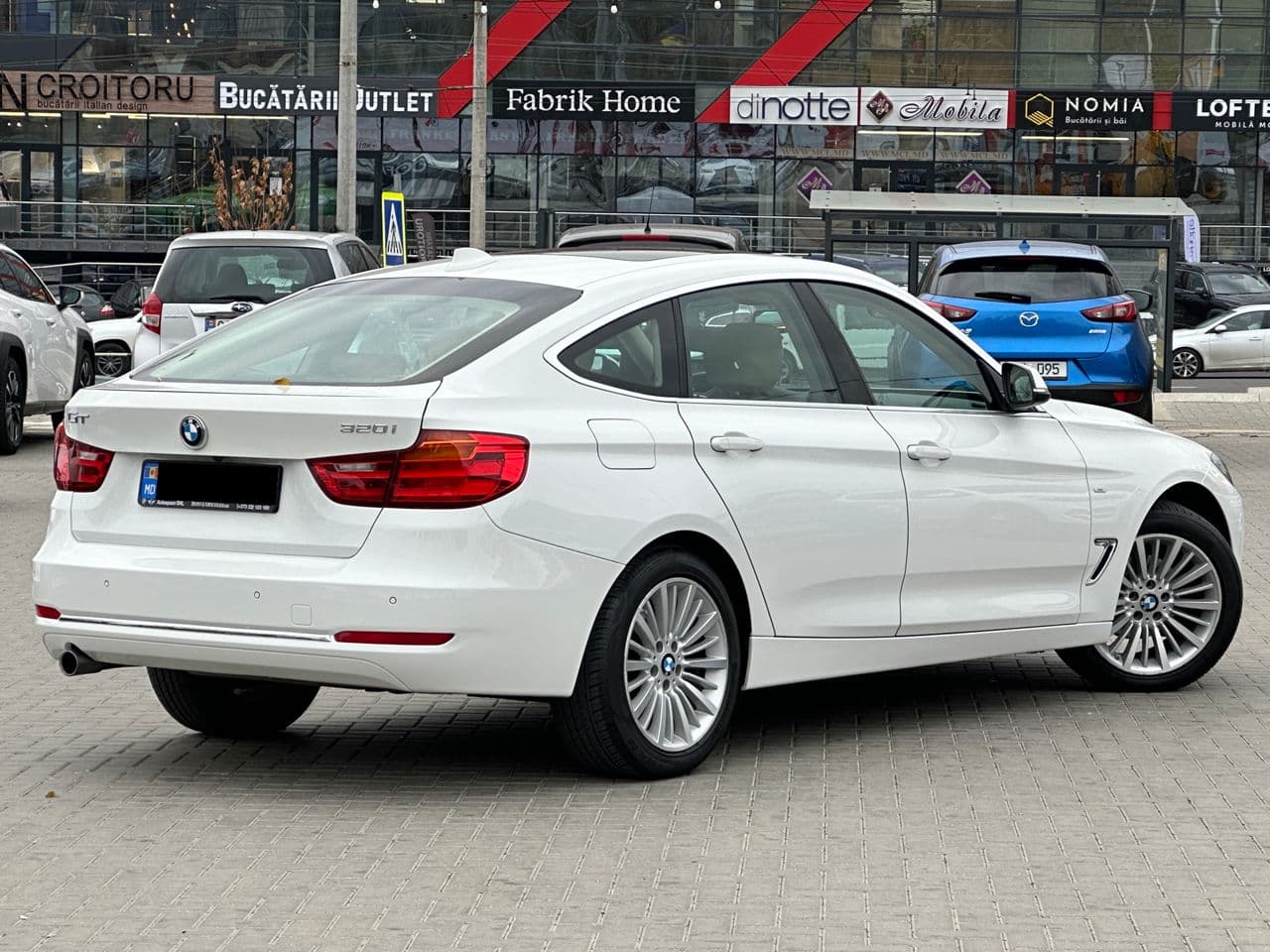 BMW 320 GT 2015 — Миниатюра 3
