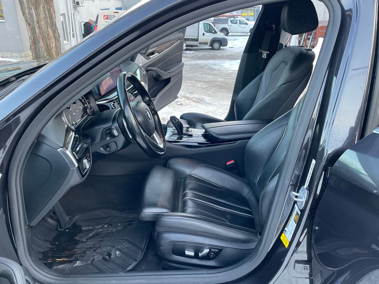 BMW 530 2018 — Миниатюра 7