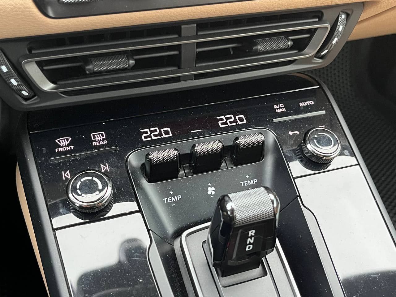 2020 Porsche 911 Carrera — Miniatură 17