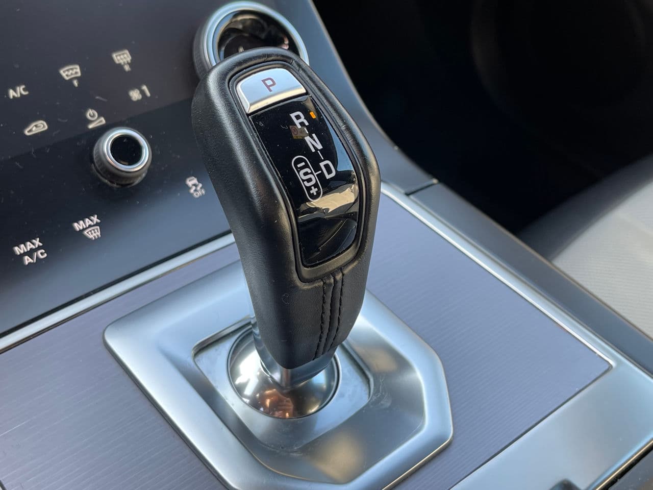 Land Rover Range Rover Evoque 2022 — Миниатюра 13