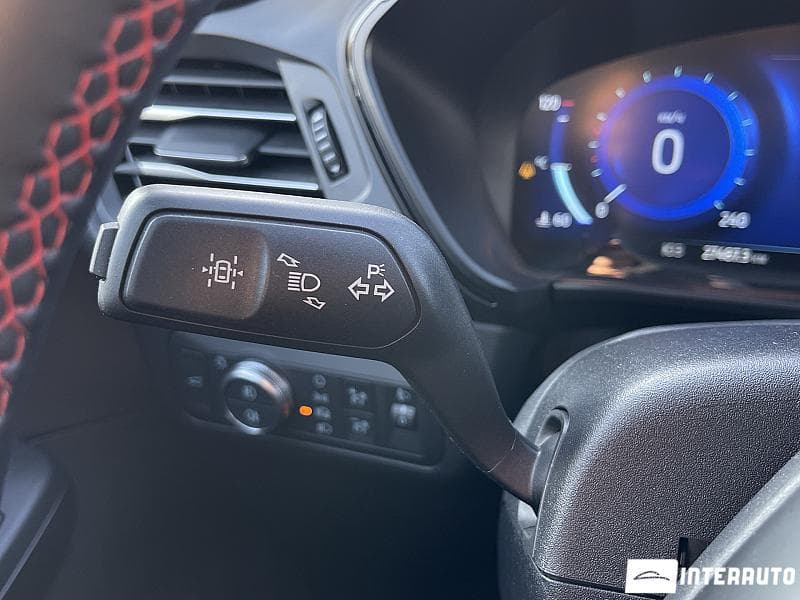 Ford Kuga 2022 — Миниатюра 9