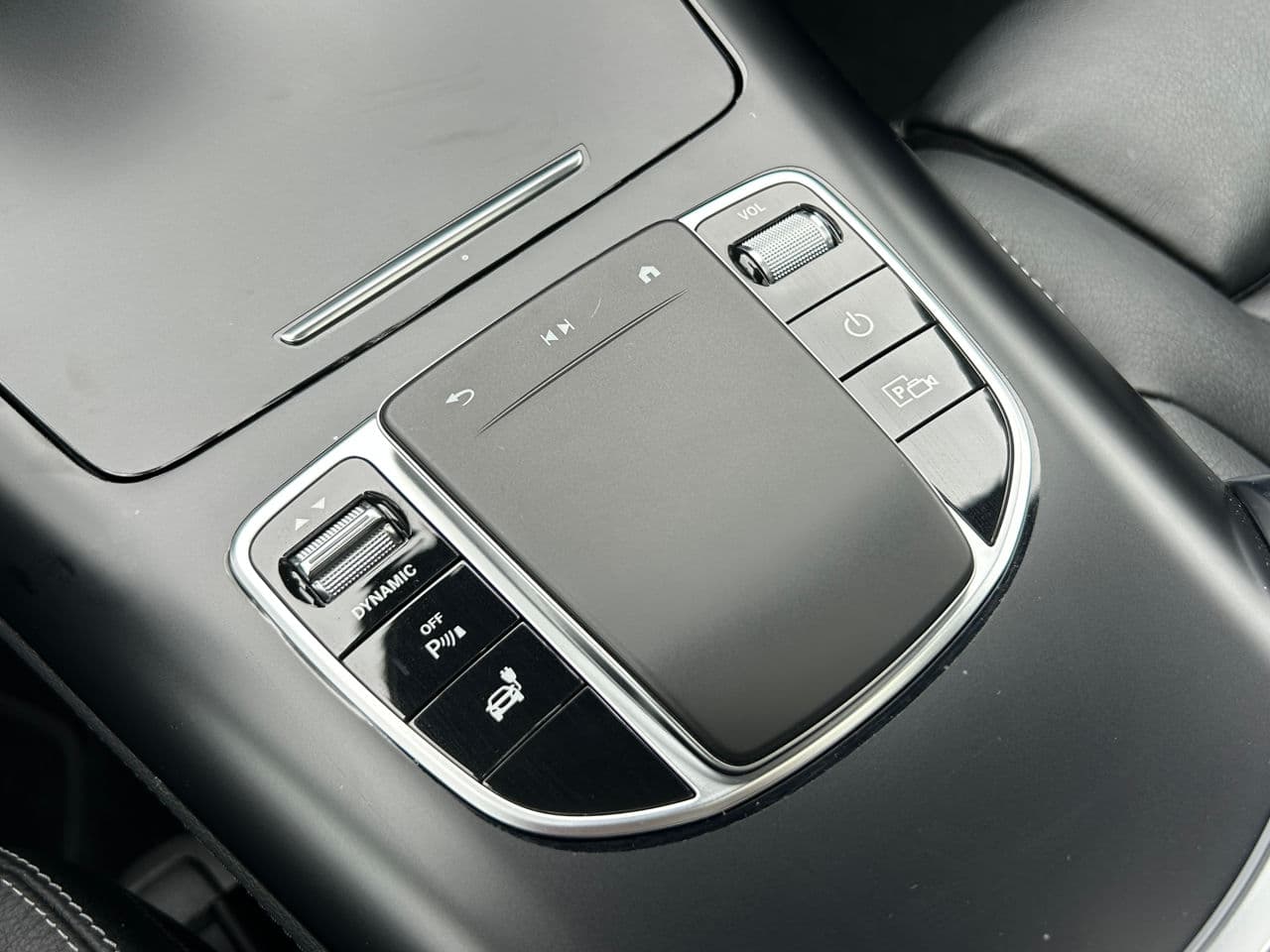 Mercedes EQC 400 2020 — Миниатюра 18