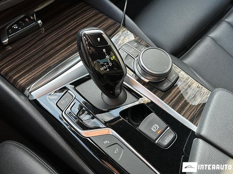 BMW 530 2018 — Миниатюра 18