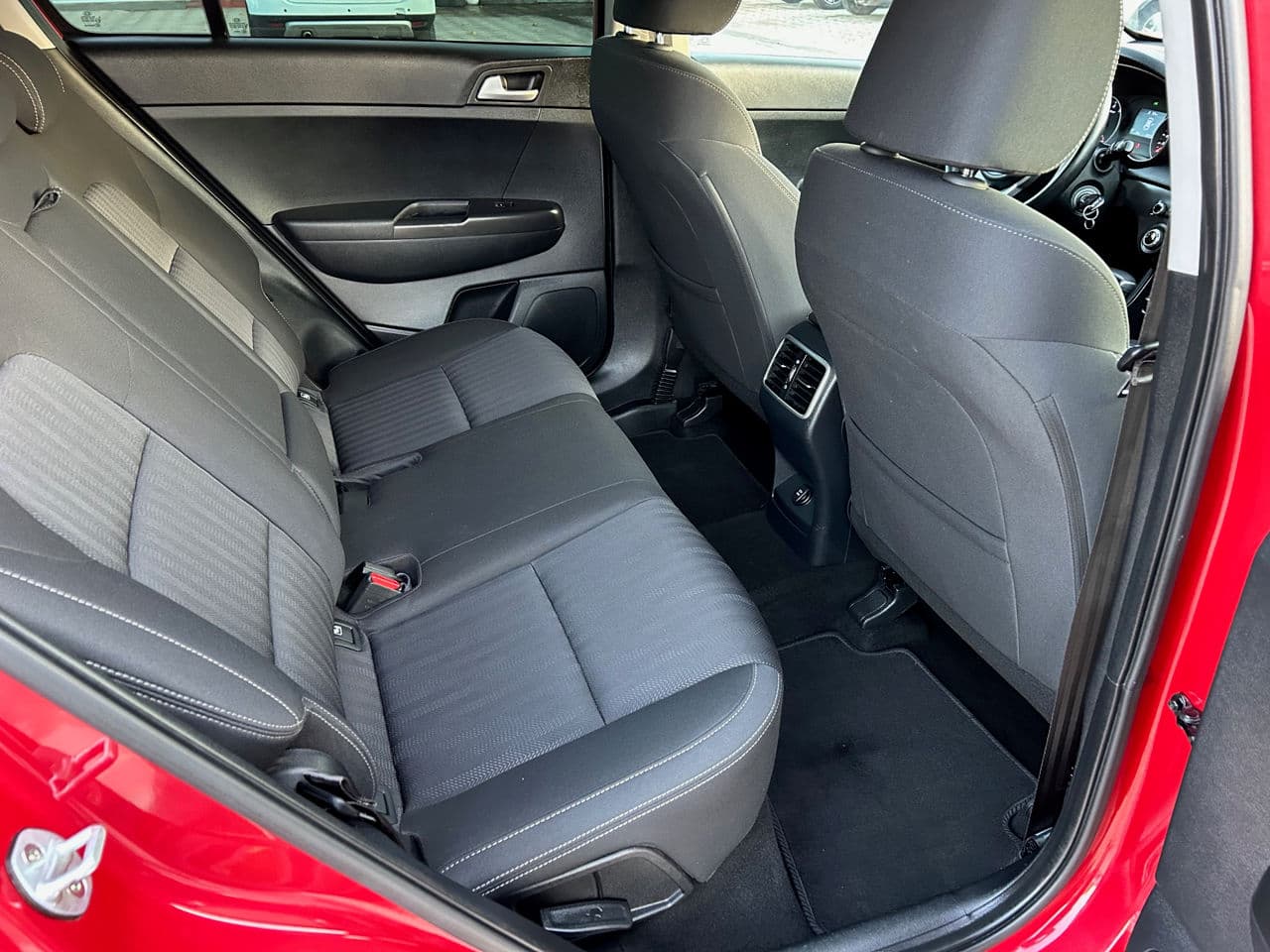 Kia Sportage 2019 — Миниатюра 17