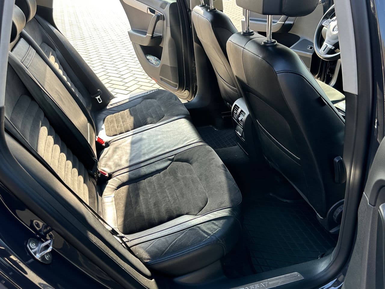 Volkswagen Passat 2013 — Миниатюра 14