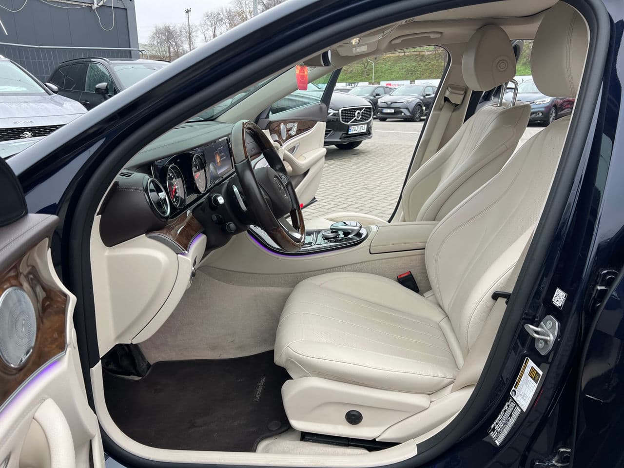 Mercedes E 300 2016 — Миниатюра 5