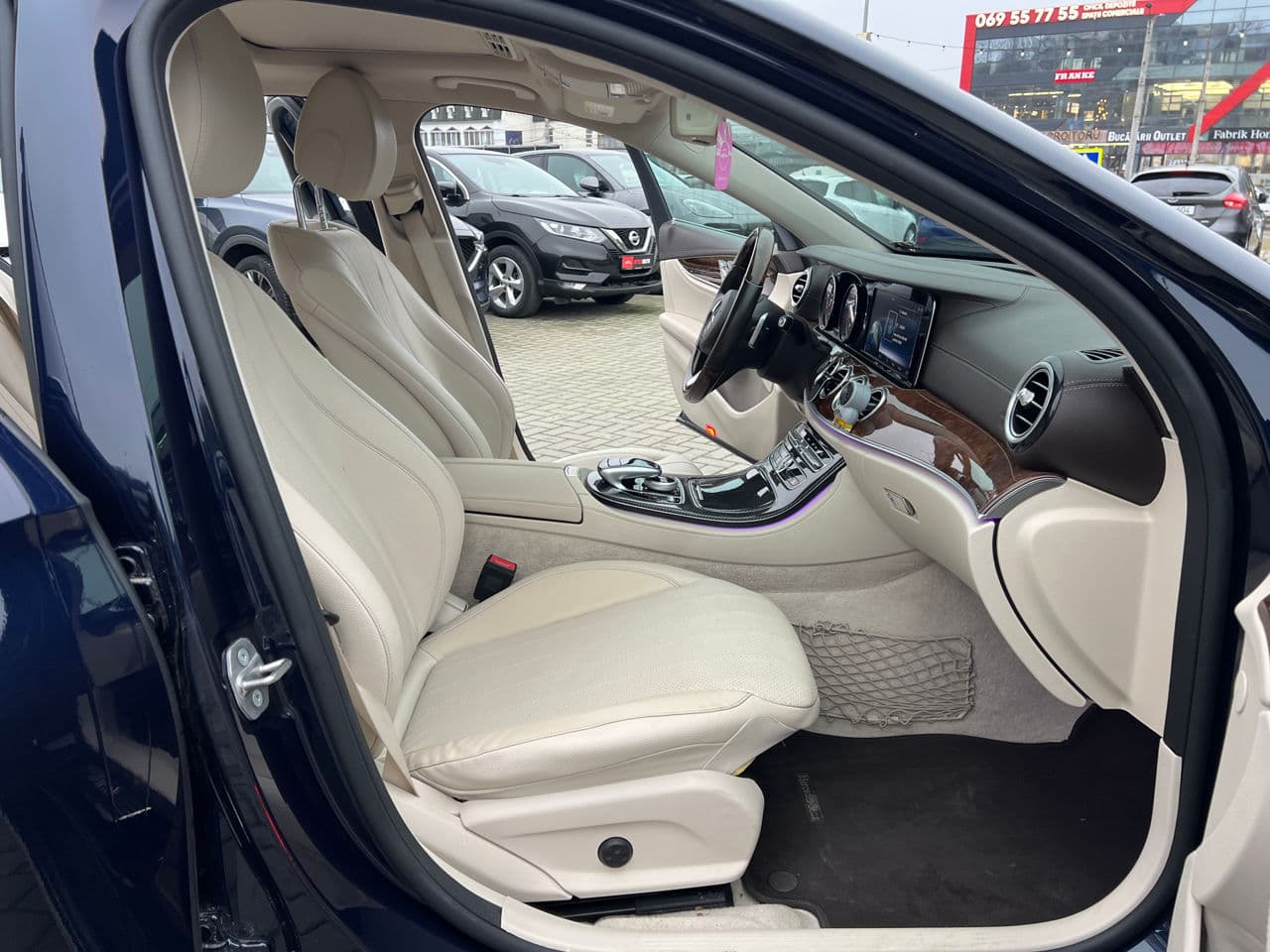 Mercedes E 300 2016 — Миниатюра 16