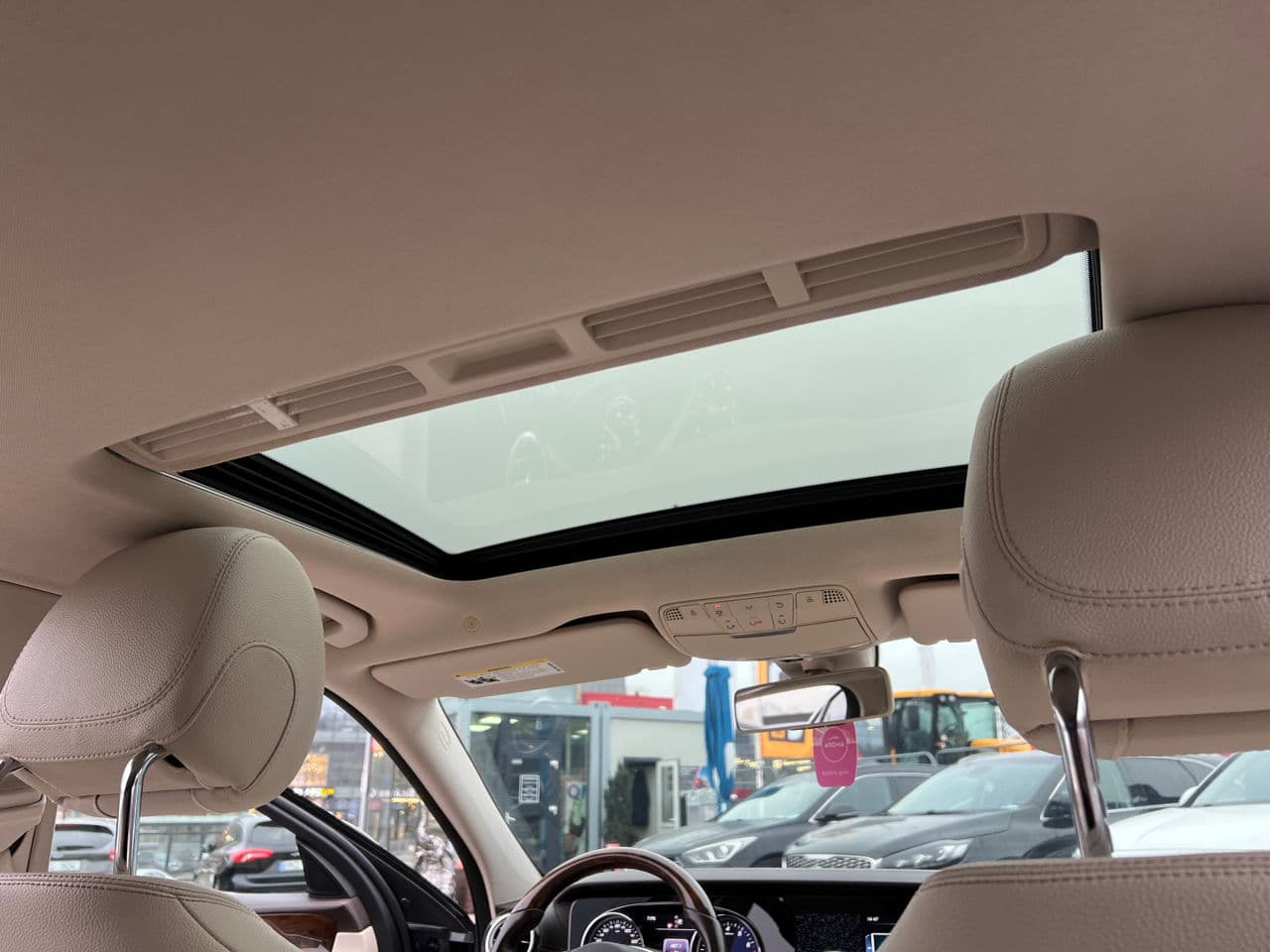 Mercedes E 300 2016 — Миниатюра 14