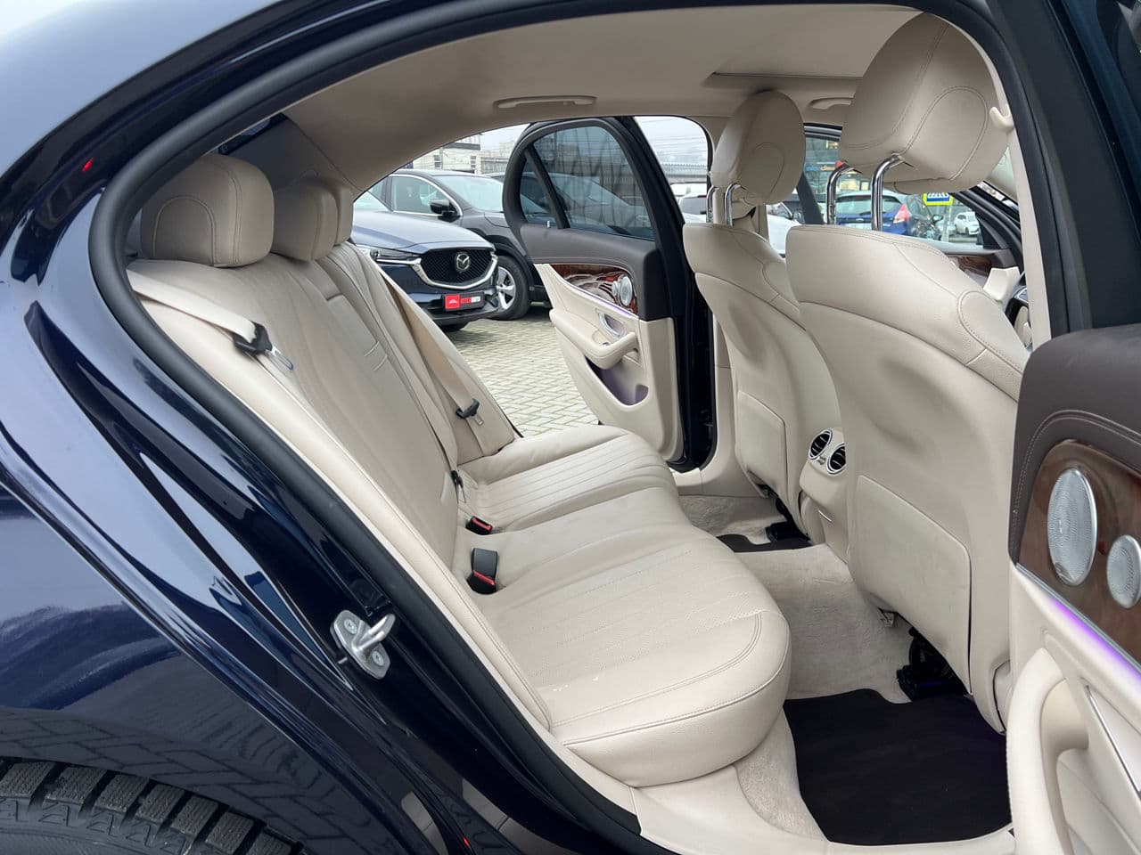Mercedes E 300 2016 — Миниатюра 15