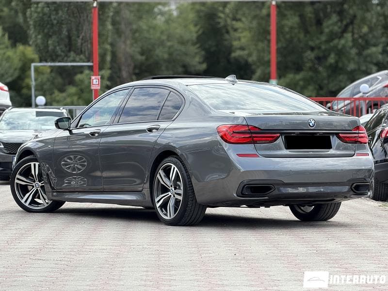 2016 BMW 740 — Miniatură 3