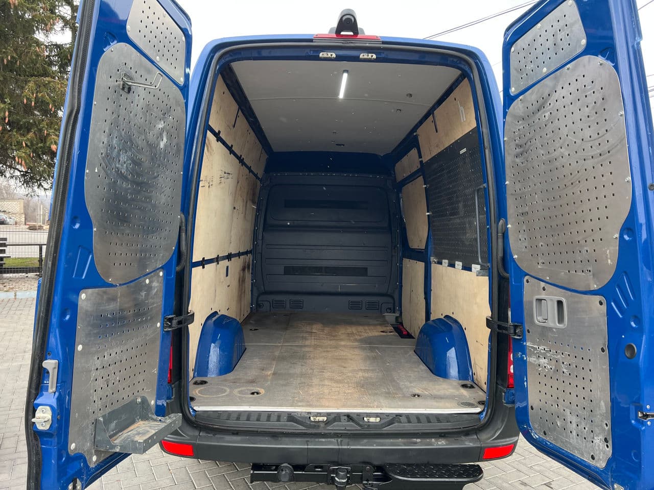 Mercedes Sprinter 2017 — Миниатюра 15