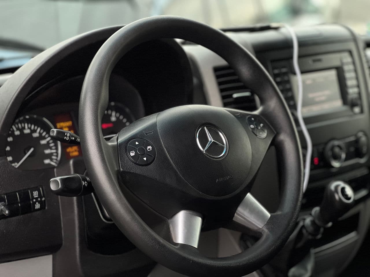 Mercedes Sprinter 2017 — Миниатюра 9