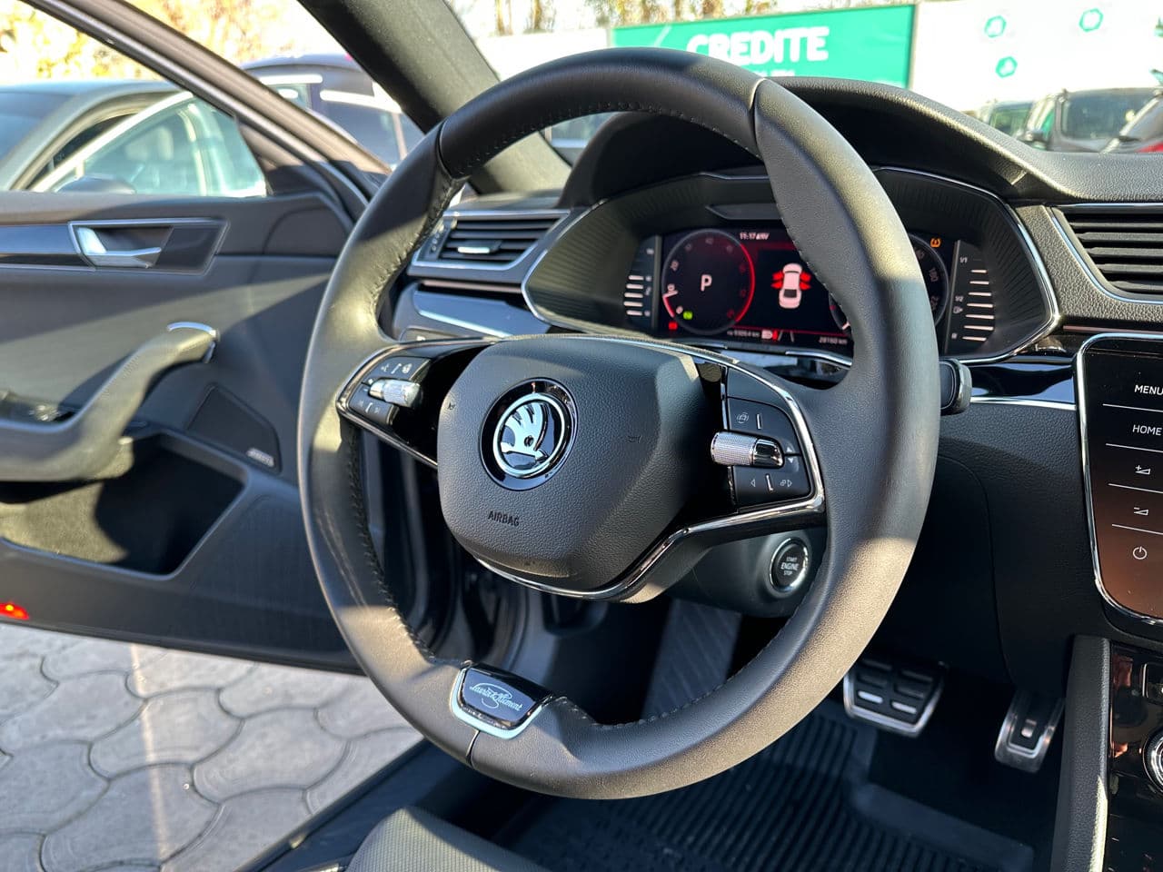 Skoda Superb 2023 — Миниатюра 8
