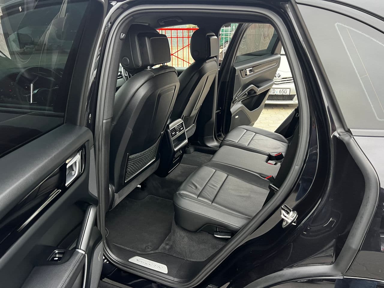 Porsche Cayenne E-Hybrid 2019 — Миниатюра 18