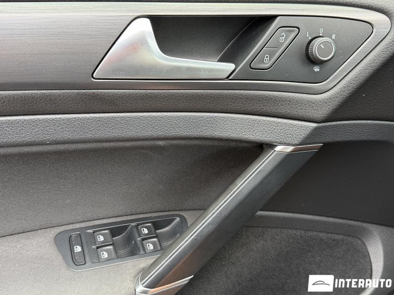 Volkswagen Golf 2018 — Миниатюра 6