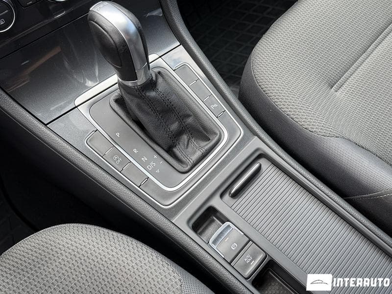 Volkswagen Golf 2018 — Миниатюра 13