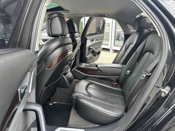 2010 Audi A8 — Miniatură 22