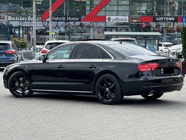 2010 Audi A8 — Miniatură 3