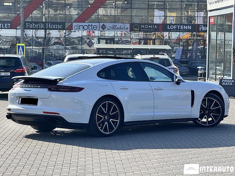 Porsche Panamera 2018 — Миниатюра 3