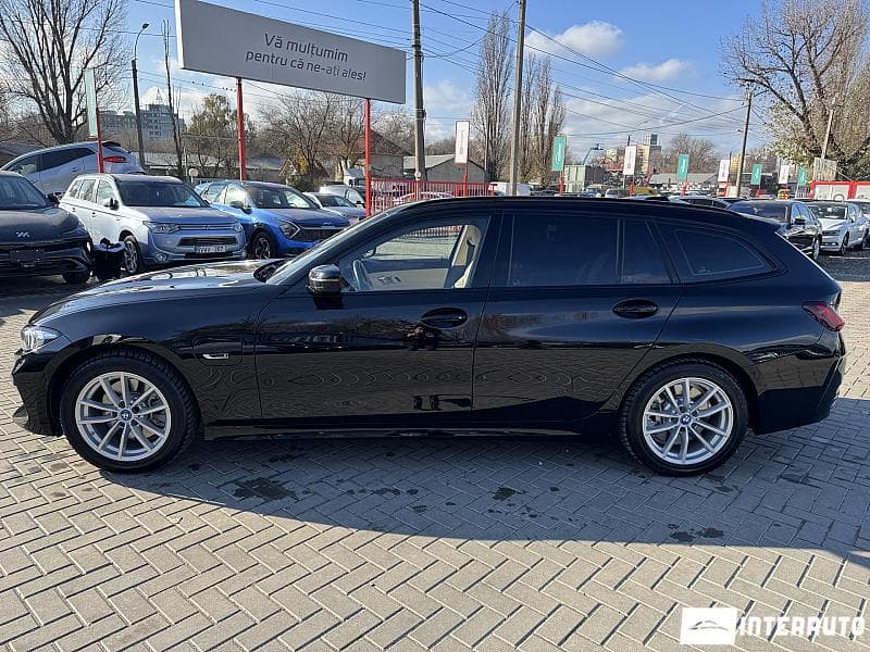 BMW 330E 2022 — Миниатюра 5
