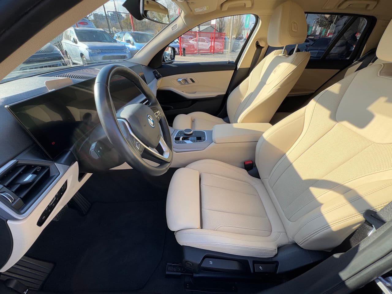 BMW 330E 2022 — Миниатюра 8