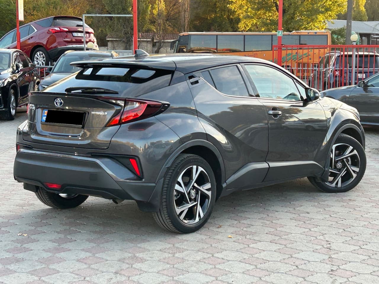 Toyota C-HR 2022 — Миниатюра 3