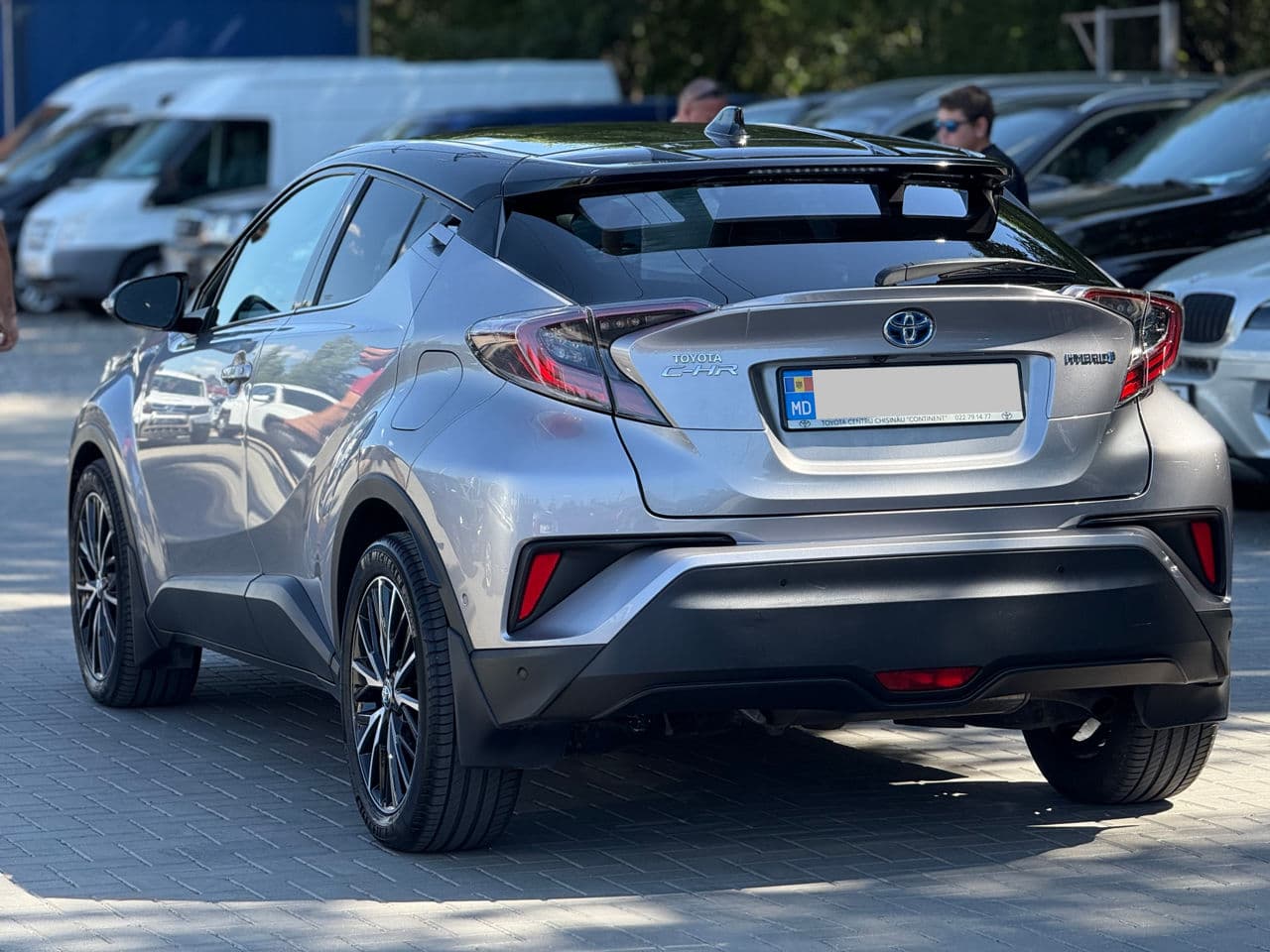 Toyota C-HR 2017 — Миниатюра 4