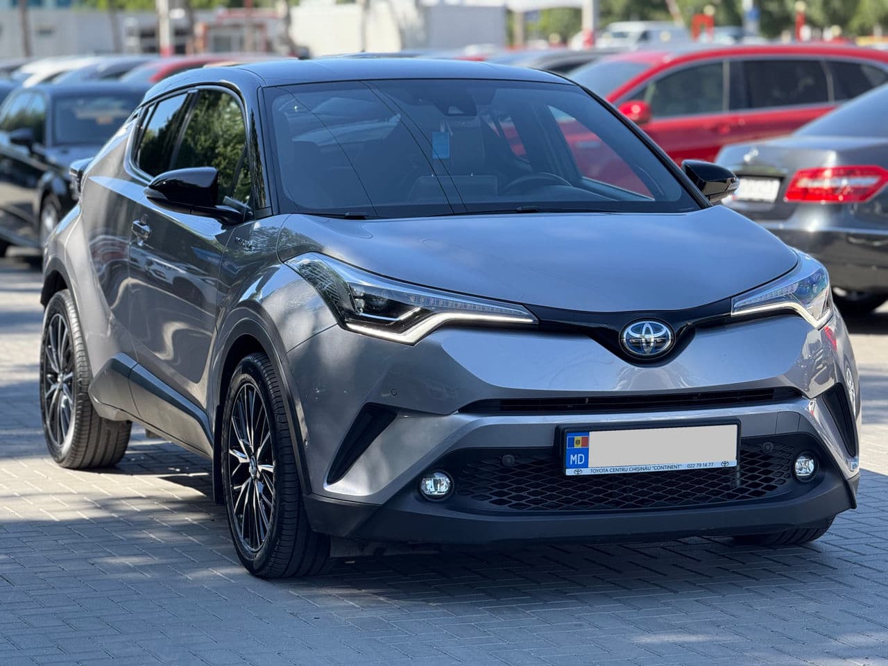Toyota C-HR 2017 — Миниатюра 3