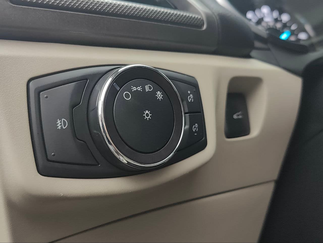 Ford Fusion 2018 — Миниатюра 11