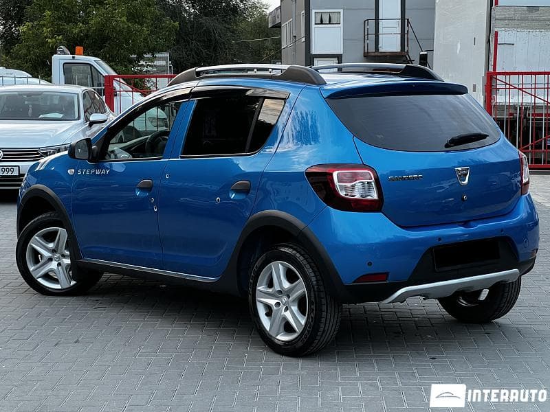 2016 Dacia Sandero Stepway — Miniatură 2