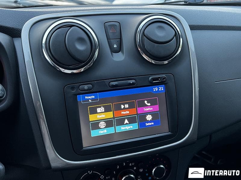 2016 Dacia Sandero Stepway — Miniatură 10