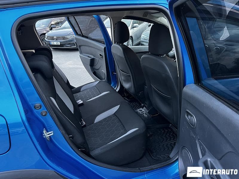 2016 Dacia Sandero Stepway — Miniatură 12