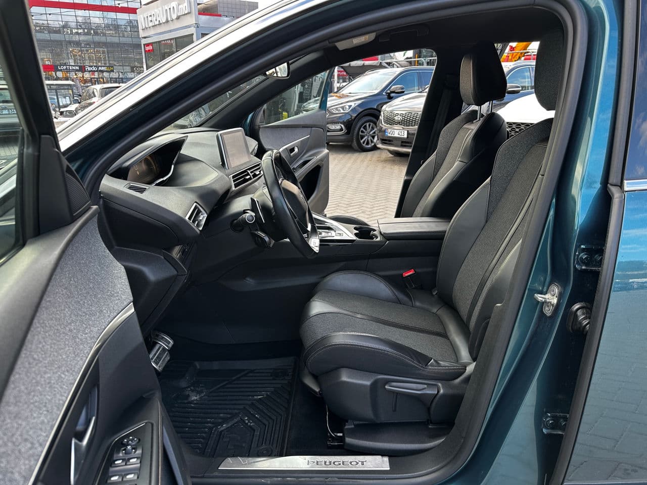 Peugeot 5008 2018 — Миниатюра 5