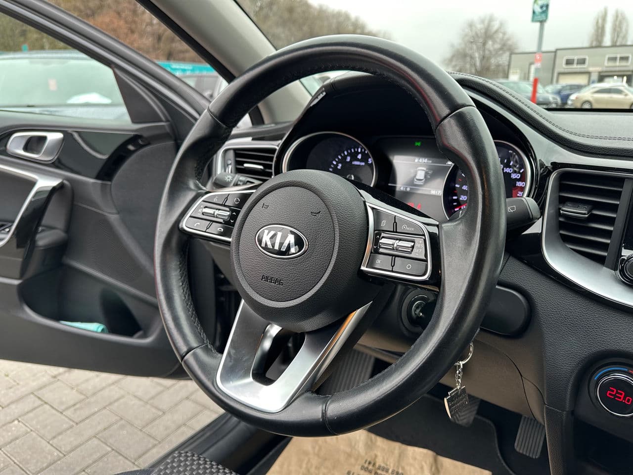 Kia XCeed 2019 — Миниатюра 8