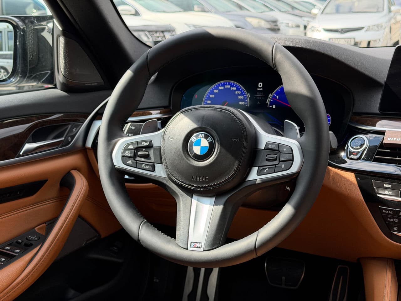 BMW 530 2019 — Миниатюра 13