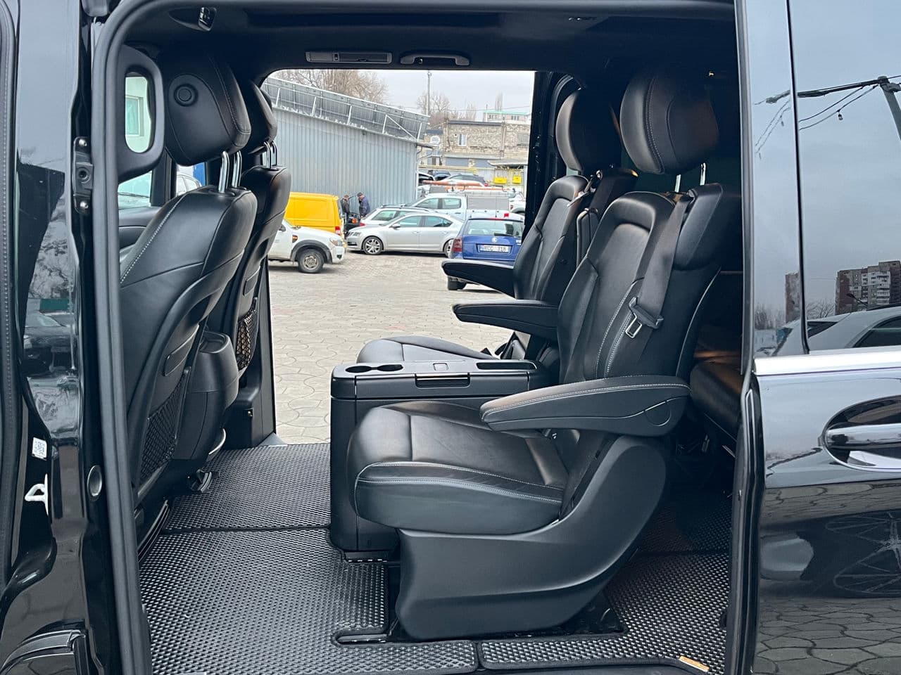 Mercedes V 250 2018 — Миниатюра 16
