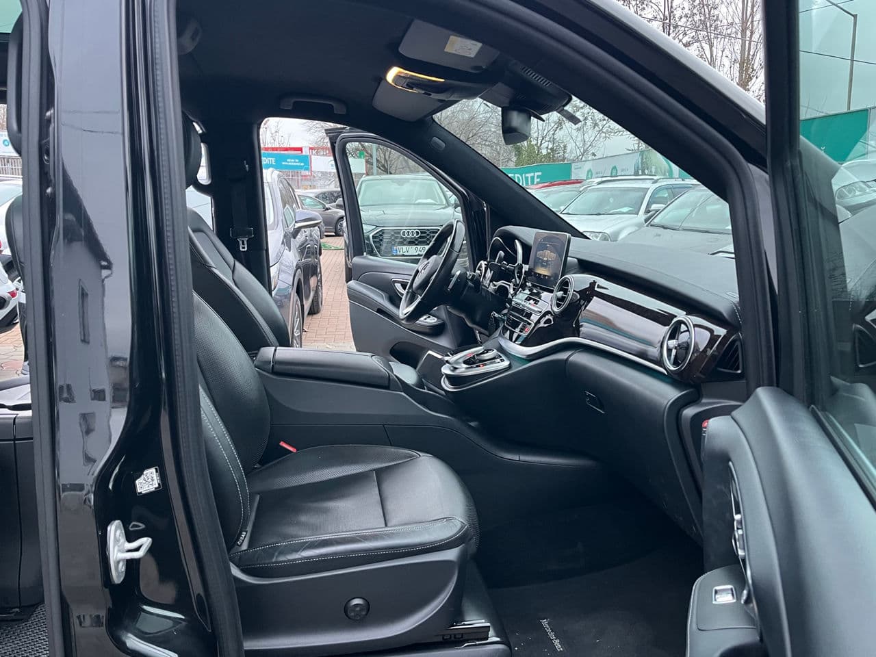 Mercedes V 250 2018 — Миниатюра 24