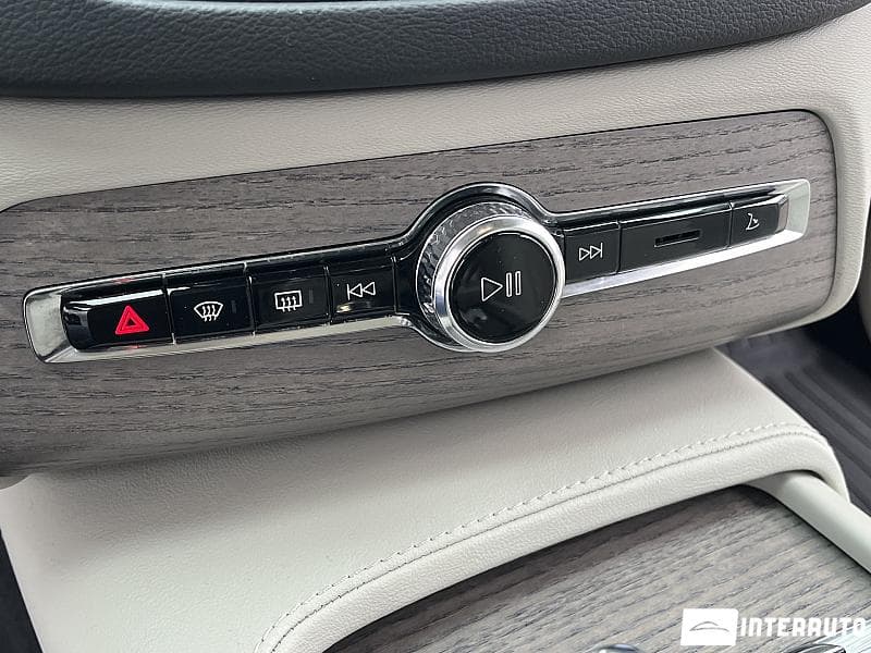 Volvo XC 90 2022 — Миниатюра 16