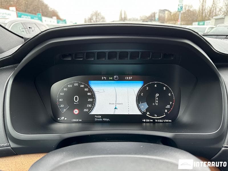 Volvo XC 90 2017 — Миниатюра 9